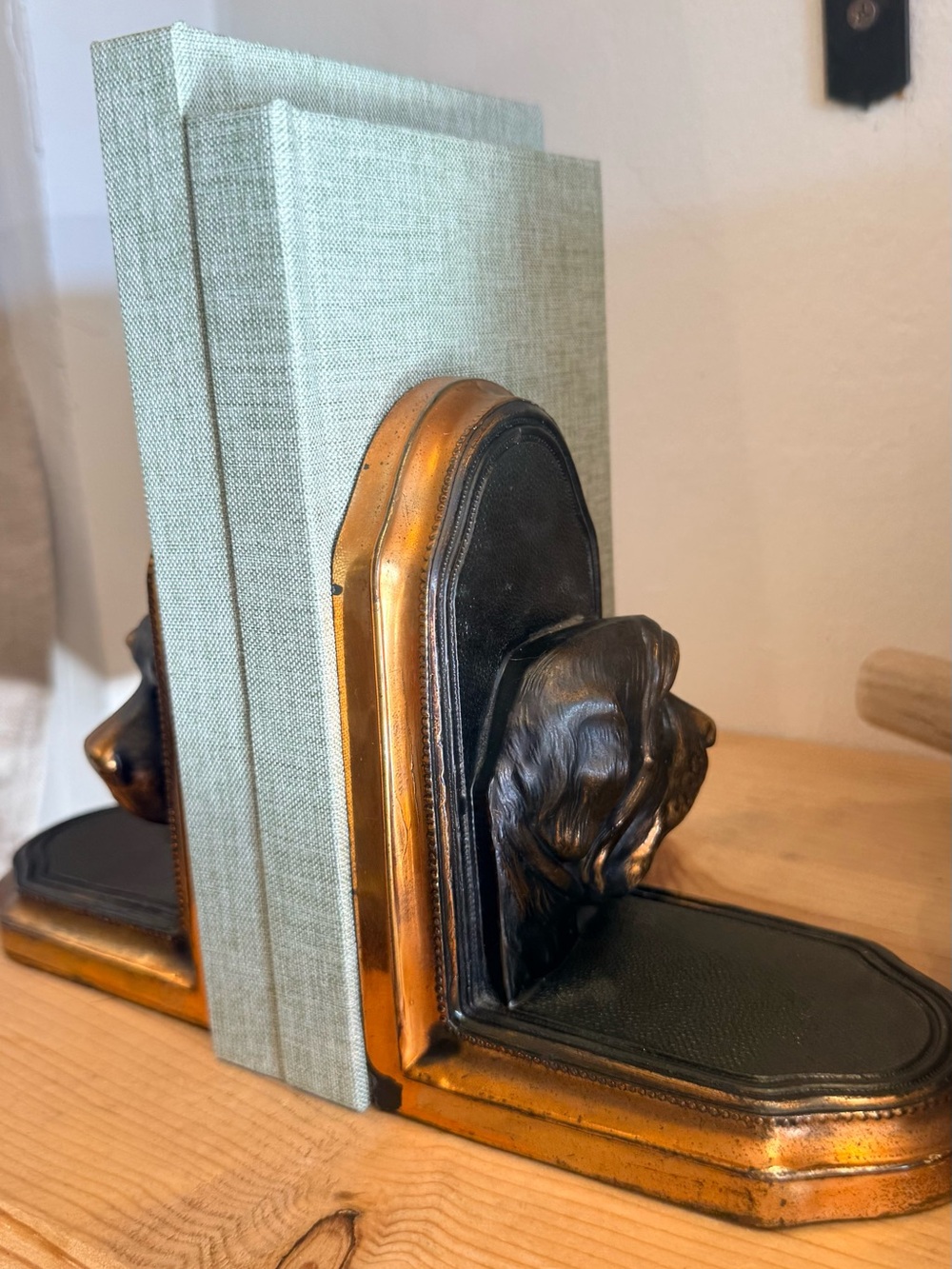 Iron Copper Hunting Dog Head Bookends
